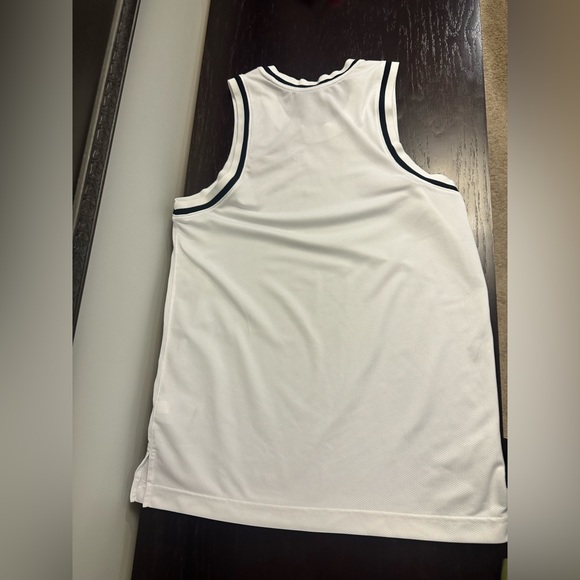 Men’s Nike Dri fit muscle shirt - Picture 6 of 6